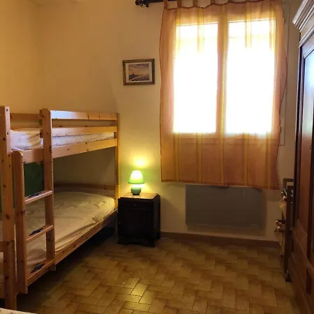 Holiday home Gites Bastide Du Rousset Riez